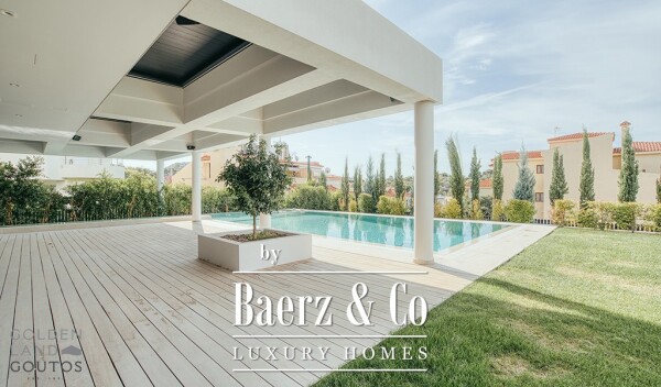 photo 3 Contemporary Villa in Voula