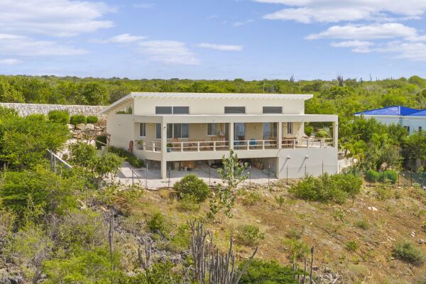 photo 24 Crown West 239