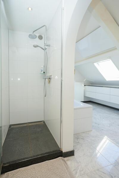 photo 27 Hezelstraat 17